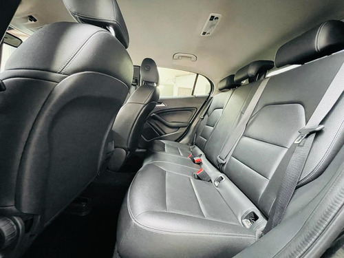 Mercedes-Benz Clase GLA Sport
