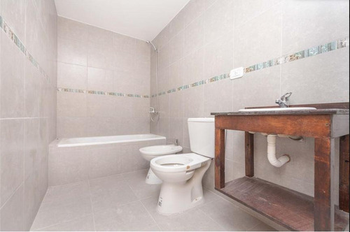 Venta Departamento 2 Ambientes En Moron Sur