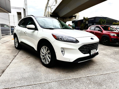 Ford Escape 2.5 titanium hev