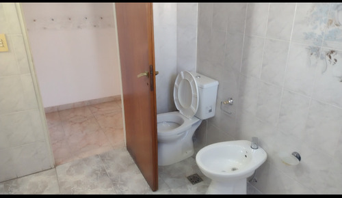 Departamento De 5 Ambientes Muy Iluminado Y Muy Buen Estado