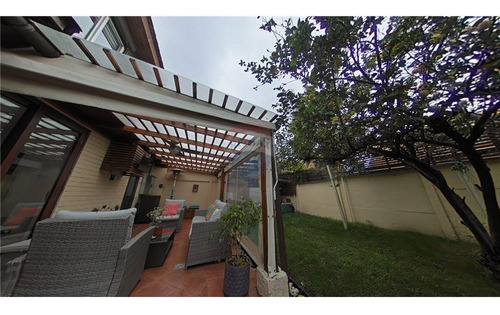 Hermosa Casa En Tranquilo Barrio En La Reina