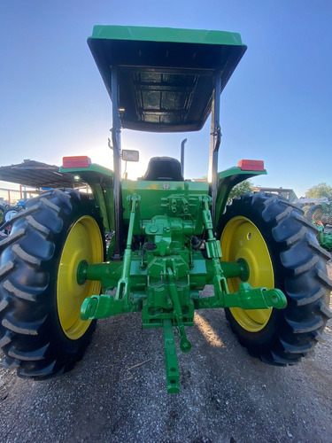 Imagen 6 de 14 de Tractor John Deere 6100 D