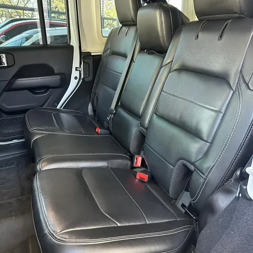 Jeep Wrangler JEEP SAHARA WRANGLER UNLIMITED