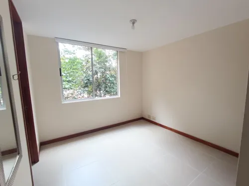 Apartamento En Arriendo Ubicado En Envigado Sector Benedictinos (27092).
