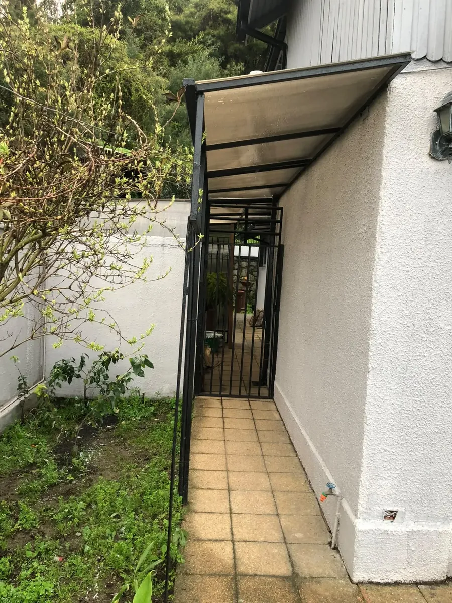 Imagen 3 de 7 de Amplia Casa, Ubicación Estratégica. Oportunidad.