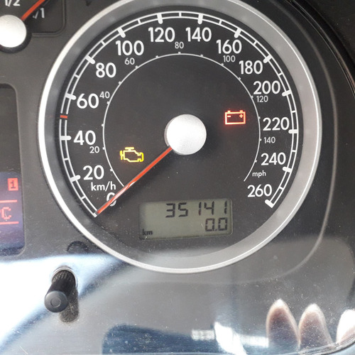 Imagen 7 de 12 de Volkswagen Bora 2011 1.8 Highline T Tiptronic Cuero