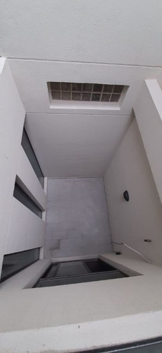 Imagen 3 de 12 de Departamento En Venta De 1 Dormitorio En Villa Crespo