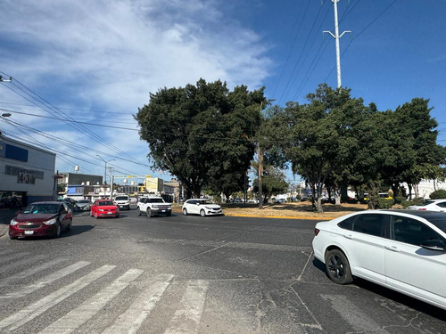 Local En Renta Blvd. Alonso De Torres 952 M2 León, Gto
