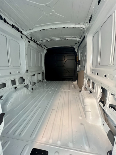 Imagen 6 de 18 de Ford Transit Furgon Medio L2h2 0km