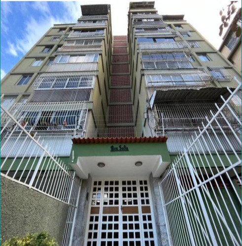 Venta De Apartamento En La Trinidad, 97mts2.