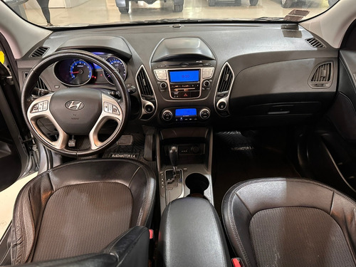 Imagen 8 de 21 de Hyundai Tucson 2.0 Gls 4x4 At Nd