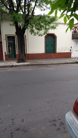 Imagen 1 de 14 de Tipo Casa De 4 Ambientes. Retasado!!!