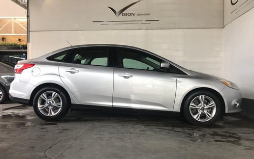 Imagen 4 de 13 de Ford Focus Se 2012