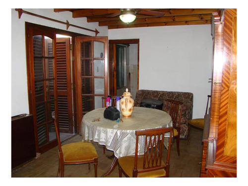 Imagen 1 de 14 de Ph En Venta - 1 Dormitorio, 1 Baño, Terraza - Lobos