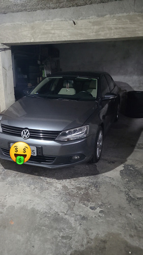Volkswagen Jetta 2.0 Comfortline Flex 4p Automática