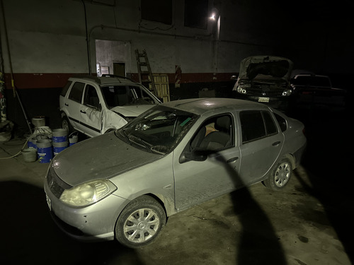 Renault Simbol Autentique 1.6 Pack Ii Chocado No Granizado