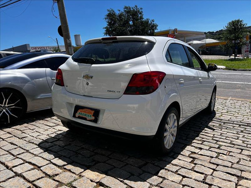 Chevrolet Onix Onix lt 1.4 Flex Manual