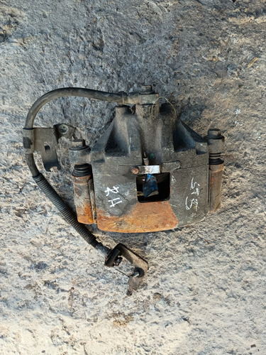 Caliper Delantero Derecho Para Cadillac Sts 1999 Buen Estado