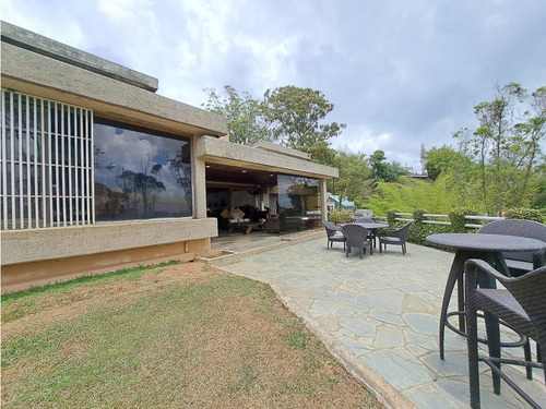 Vendo Casa En Calle Cerrada 550m2 Oripoto 5479