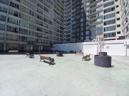 Av. Vicuña Mackenna / Metro Irarrazaval, 35 Mt, 1 Dorm, Pisc