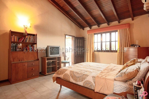 Exclusiva Casa En Venta Ubicada En Los Naranjos Del Cafetal 25-17320