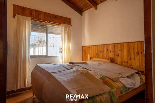 Imagen 7 de 23 de Casa 2 Dormitorios Con Departamento Y Quincho