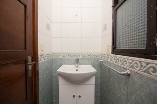 Imagen 6 de 17 de Venta Padron Unico Zona Buceo. 5 Dormitorios, Patio, Muy Buen Estado, Gge X2