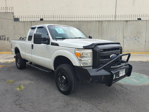 Imagen 1 de 9 de Ford F-350 Pickup Cabina Y 1/2