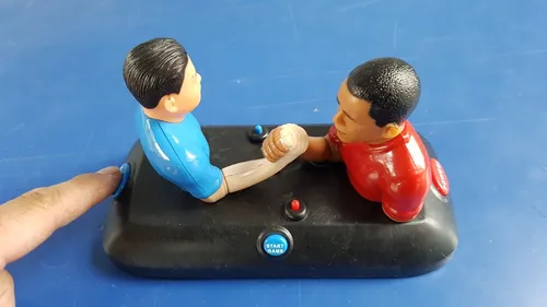Juego Electrónico Gallitos, Vencidas, Lucha, Pulseadas