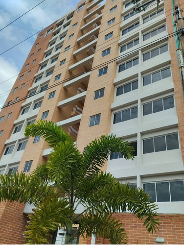 Apartamento En Venta, Residencias Areka, Urbanización Manantial Naguanagua