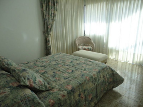 Venta De Apartamento 3 Dormitorios En Playa Mansa