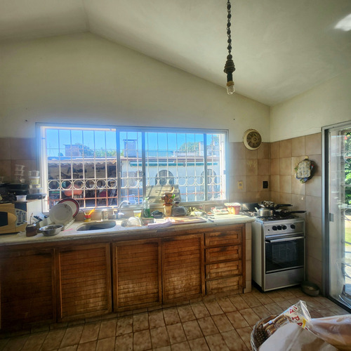 Casa En Un Padrón Único Toda En Una Planta Hermoso Entorno A Dos Cuadra De Avenida Bolivia