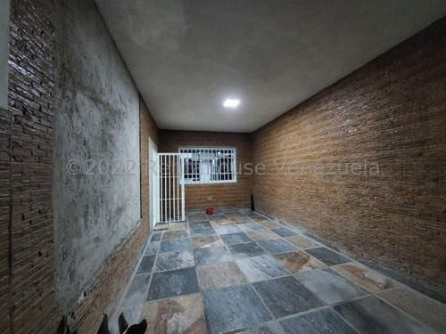 Imagen 27 de 30 de Hermosa Casa En Venta Urb. El Bosque Maracay 23-19711 Ejc 04243439046