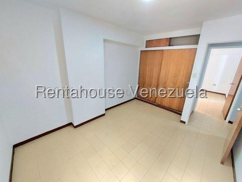 Apartamento En Alquiler Montalban Iii 25-16923