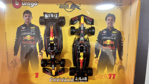 Pacote 2 carros Red Bull Racing Rb20 Max e Checo 2024 1:43 em azul escuro