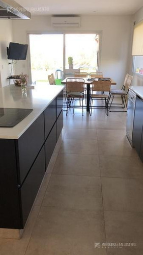 Imagen 7 de 19 de Casa - San Rafael