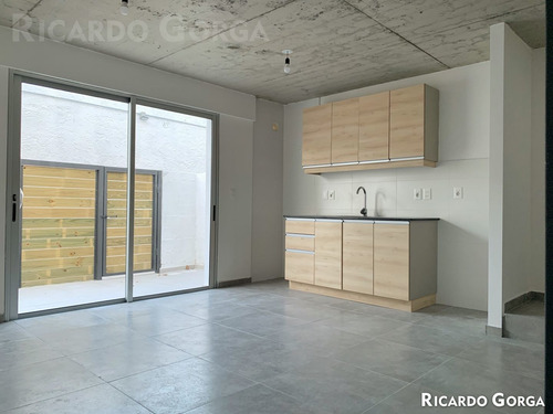 Casas Duplex La Blanqueada 1 Dormitorio Patio Unidad 4