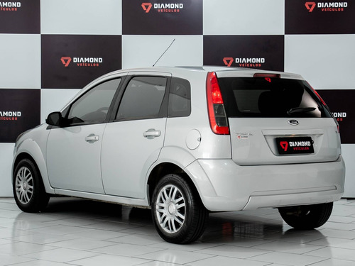 Imagem 4 de 15 de Ford Fiesta 1.6 Rocam Hatch 8v Flex 4p Manual
