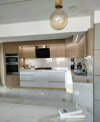 En Venta Apartamento En Los Chaguaramos