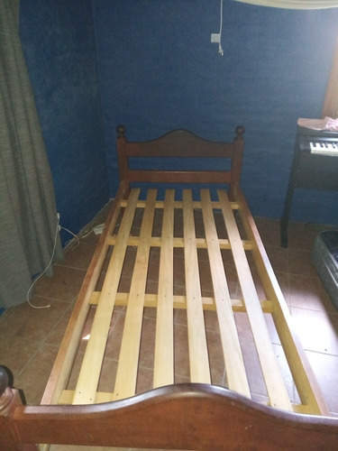 Cama 1 Plaza Algarrobo Macizo