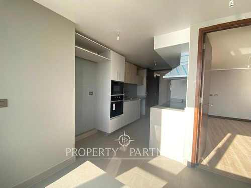 Arriendo Departamento Almagro Avenida Brasil Con V...