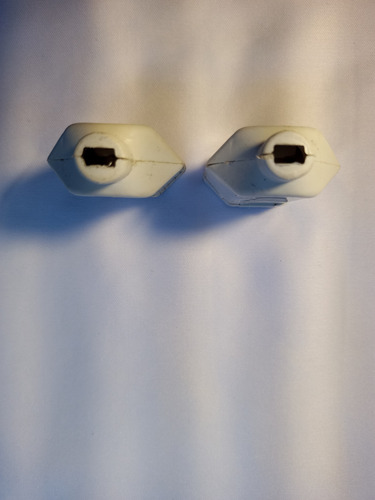 2 Pç Adaptador Pino Fêmea Plug Extensão Tomada 2p+t