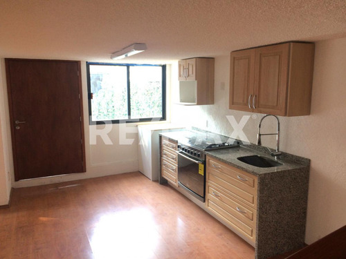 Renta Casa Estilo Loft Remodelada Con Vigilancia Y Servicios Incluidos