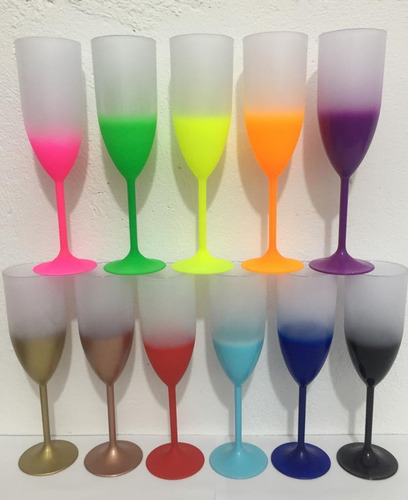 Imagem 4 de 4 de 20 Taças Champanhe 170 Ml Degradê E Personalizada Com 1 Cor