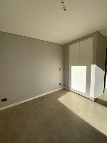 Depto En Arriendo De 3d/2b En Los Almendros De Reñaca