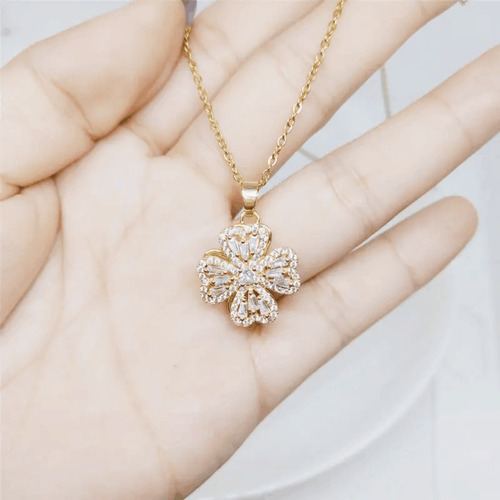 Imagen 5 de 8 de Collar Mujer Elegante Giratorio Cristales Trebol Dorado