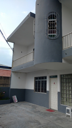 Imagem 5 de 5 de Pinturas Predial.colocaçao De Forro Pvc.colocaçao Pisos