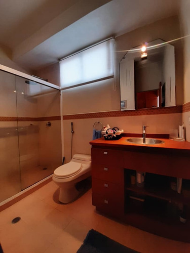 Imagen 13 de 25 de Se Vende Casa 430m2 5h+s/6b/8p Colinas De Santa Monica 5387