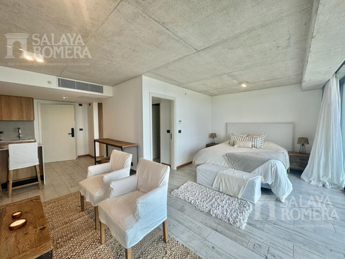 Venta- Surfside - Loft  , Playa Brava , Punta Del Este Sap6036526