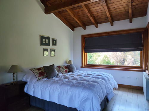 Casa En Venta Estilo Y Comodidad En Arelauquen